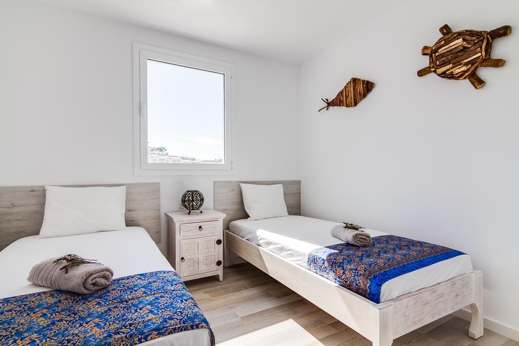 Vista Roses Mar - Villas Batik Exteriér fotografie