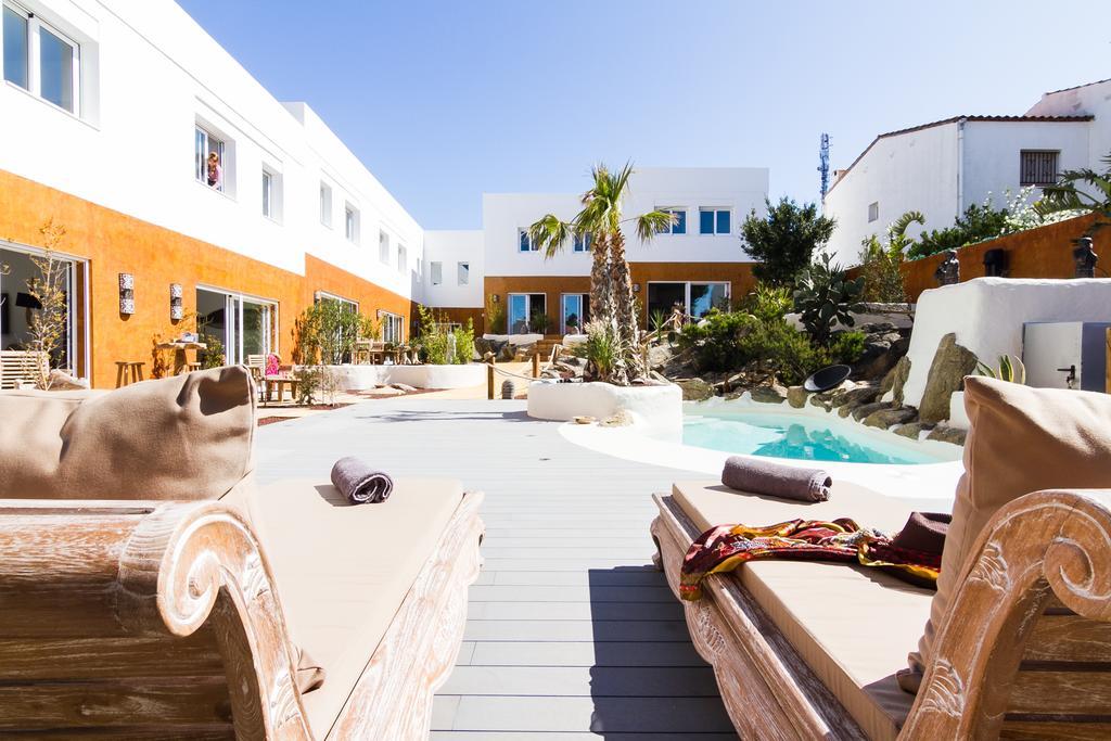Vista Roses Mar - Villas Batik Exteriér fotografie