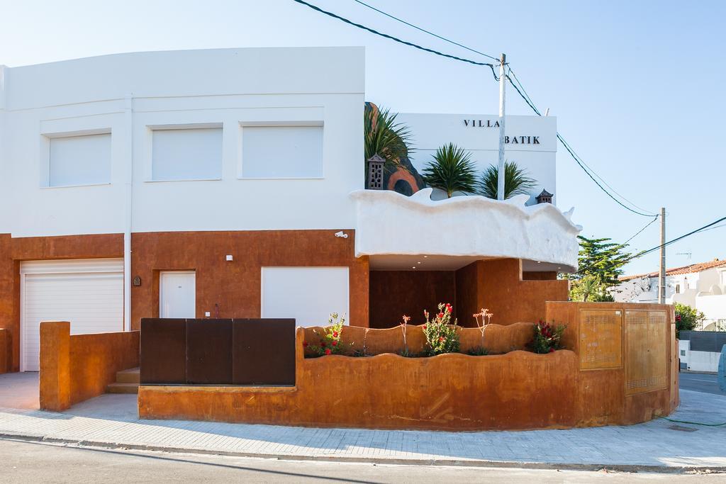 Vista Roses Mar - Villas Batik Exteriér fotografie